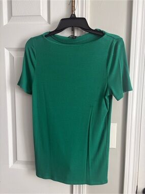 41 Hawthorn Emerald Green Short Sleeve Crewneck Top